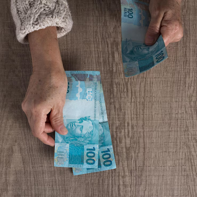 Tudo Sobre o Auxílio Brasil: Direito ao Benefício, Calendário e Valor Atualizado
